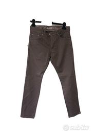 Pantaloni uomo modello jeans 
Alviero Martini tagl