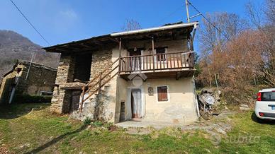3 LOCALI A PRAROSTINO