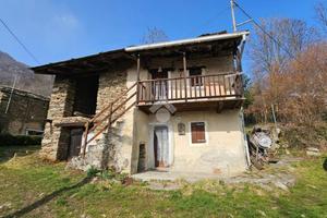 3 LOCALI A PRAROSTINO