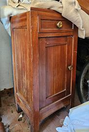 Comodino legno