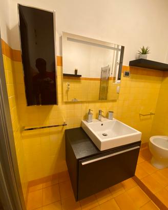 Mobile bagno con Lavabo -Specchio -Pensile