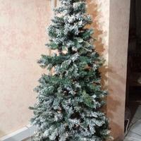 Albero di Natale innevato 180cm usato