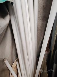 Tubi Neon 120 cm Quasi Nuovi 1,5€ Cadauno