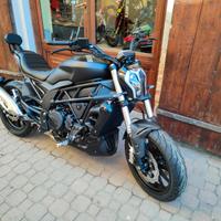Benelli 502 C 2023 IN PRONTA CONSEGNA