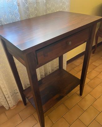 Tavolino con cassetto