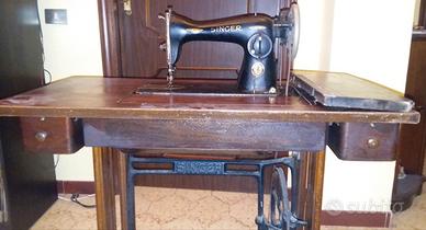Macchina da cucire antica