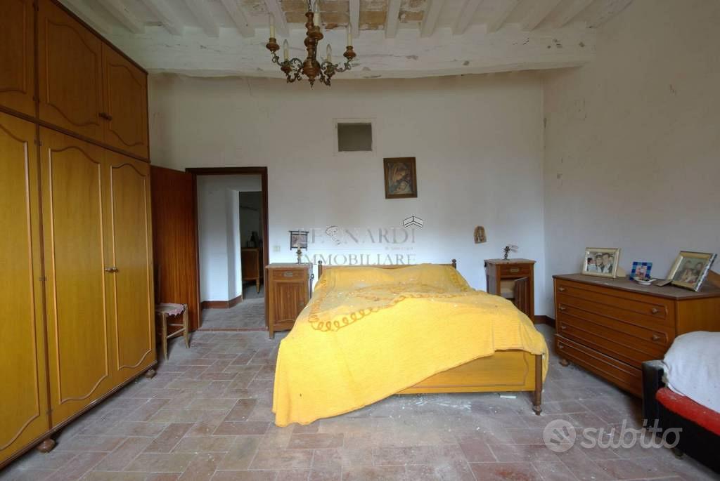 Rustico / Casale di 202 m² con 3 locali e box auto - Vista 3