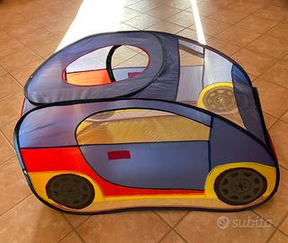 Tenda gioco a forma di automobile