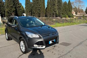 FORD Kuga 2ª serie - 2015 Con Tettuccio