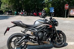 Triumph Street Triple RS 2023 accessoriata