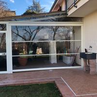 Tenda a caduta Cristall con porta battente
