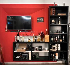Parete attrezzata da bar