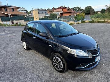 Lancia Ypsilon 1.2 69 CV 5 porte GPL Ecochic Elefa