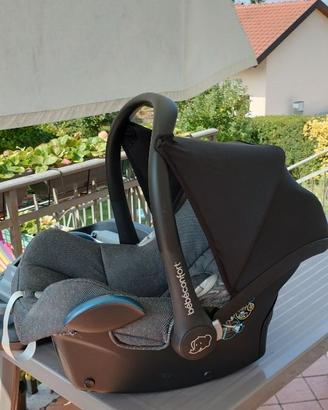 Seggiolino auto Bebè confort con base isofix