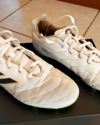 Scarpe da calcio Adidas ragazzo, misura 38,5
