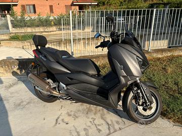 Yamaha X-Max 125