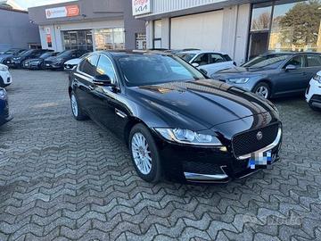 JAGUAR XF 2.0 D 180 CV aut. Prestige