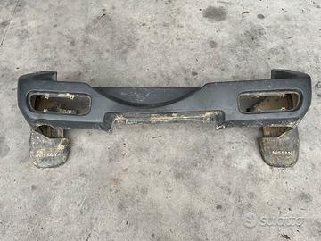 Paraurti posteriore grigio Nissan Terrano 1994