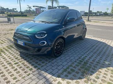 Fiat 500e 42 KWH  LA PRIMA