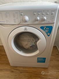 Lavatrice Indesit 7kg - Da riparare / ricambi