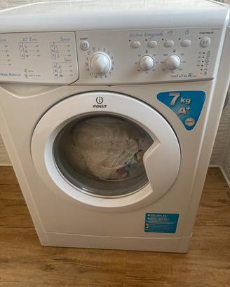 Lavatrice Indesit 7kg - Da riparare / ricambi