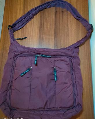 borsa bordeaux piena di tasche di marina galanti