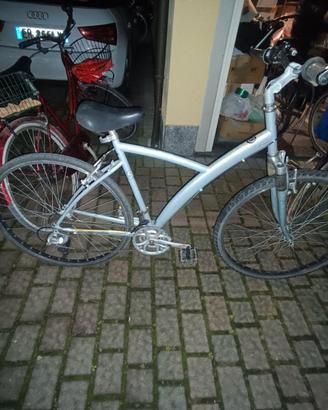 Bicicletta btiwin