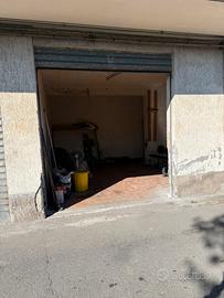 Ampio Deposito / Garage