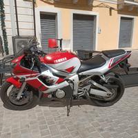 Yamaha YZF R6 - 1999