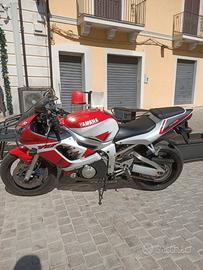 Yamaha YZF R6 - 1999