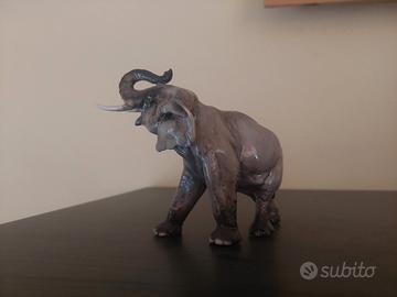 Capodimonte -  Elefante decorato 