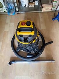 Aspiratore Stanley solidi/liquidi 1400W con pres