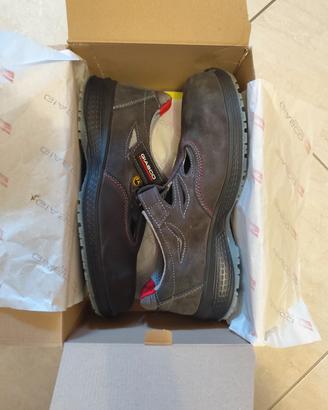 scarpe antinfortunistiche  44