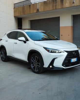 Lexus NX 450h+ Plug-in Hybrid AWD Luxury 309 CV