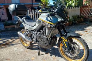 Honda transalp 750