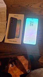 Samsung galaxy a 56 con un mese di vita 