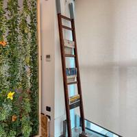 Scala decorativa vintage in legno