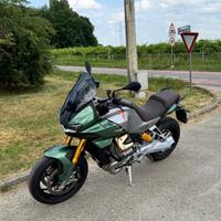 Moto Guzzi V100 - 2025