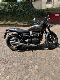 Triumph Street Twin 2020 - patente A2