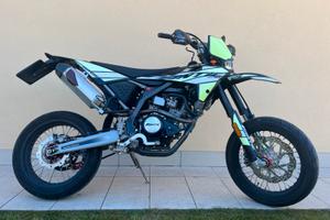Fantic 125 performance motard