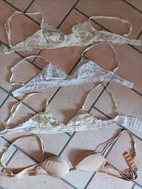 Stock n.4 reggiseni in buone condizioni tg. 2/3