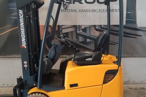 Carrello elevatore elettrico Jungheinrich EFG-113.