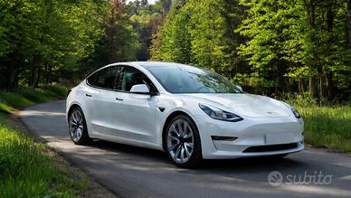 Tesla Model 3 RWD 2021 LFP
