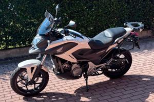 Honda NC 700 X (2012) – 46.000 KM – Full Optional