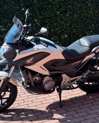 Honda NC 700 X (2012) – 46.000 KM – Full Optional