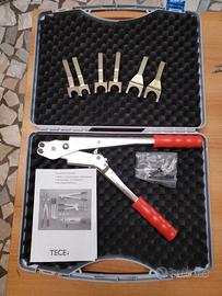 TECEflex - pressaggio manuale