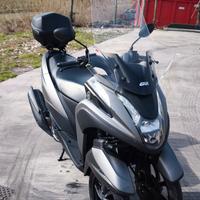 YAMAHA 