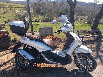 Piaggio Beverly 300