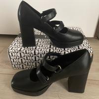 scarpe nere con tacco stile Mary Jane