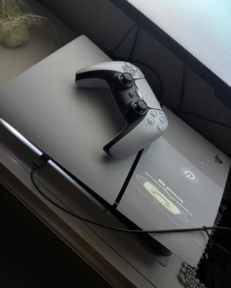 Volante completo più PlayStation cinque